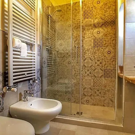 Cecenove فندق